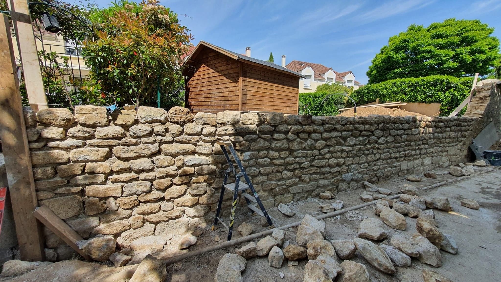 Mur en limousinerie — chantier en cours