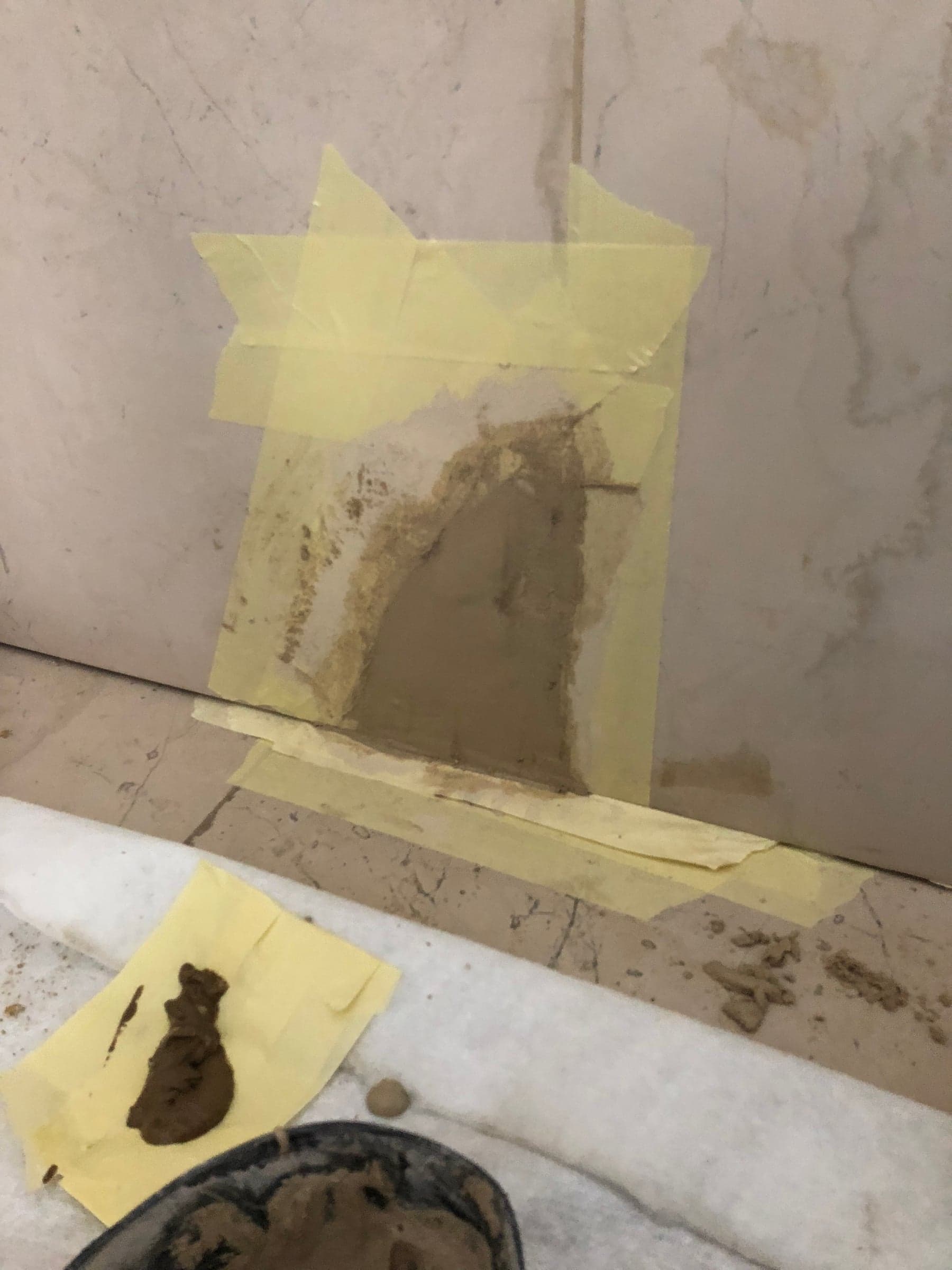Restauration de pierres à l'Assemblée nationale à Paris — chantier en cours